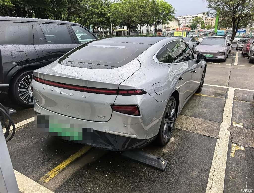 Xpeng P7, 2023 4