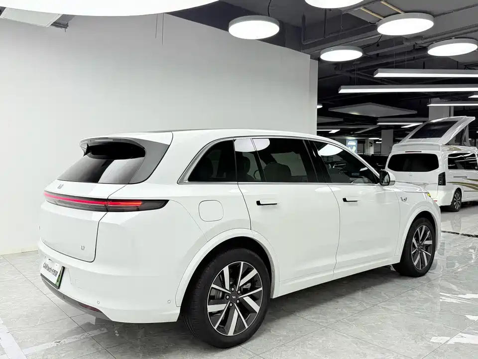 Li Auto Ideal L7