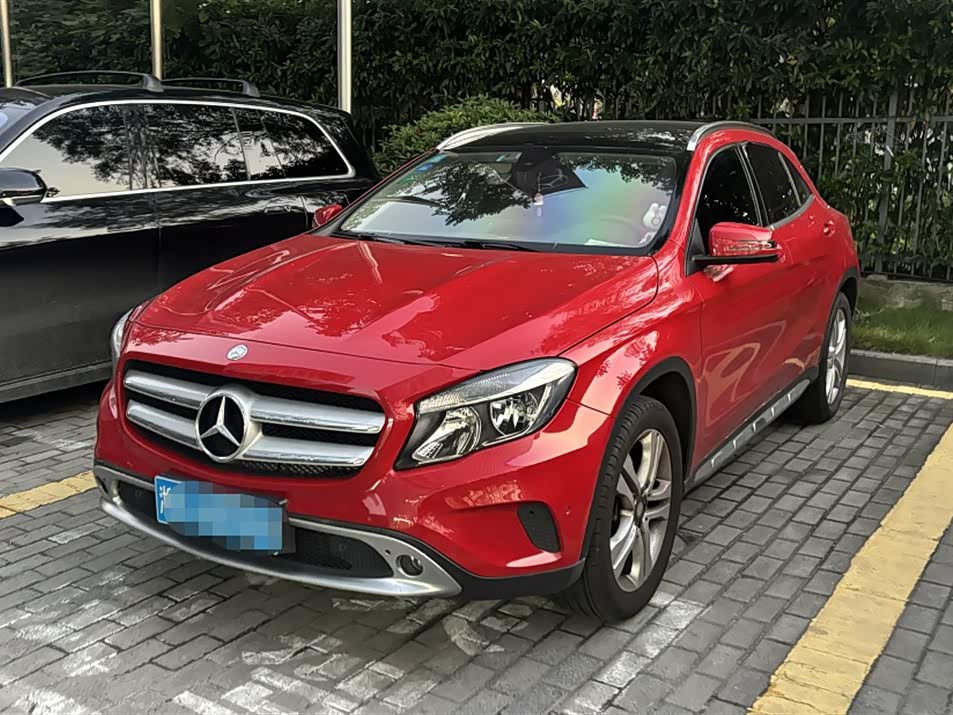 Mercedes-Benz GLA