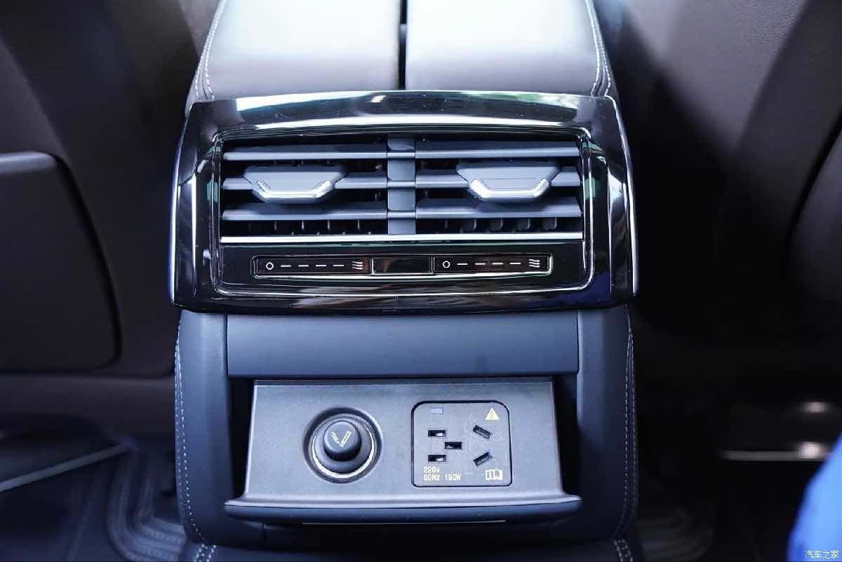 Audi A8L, 2024 32