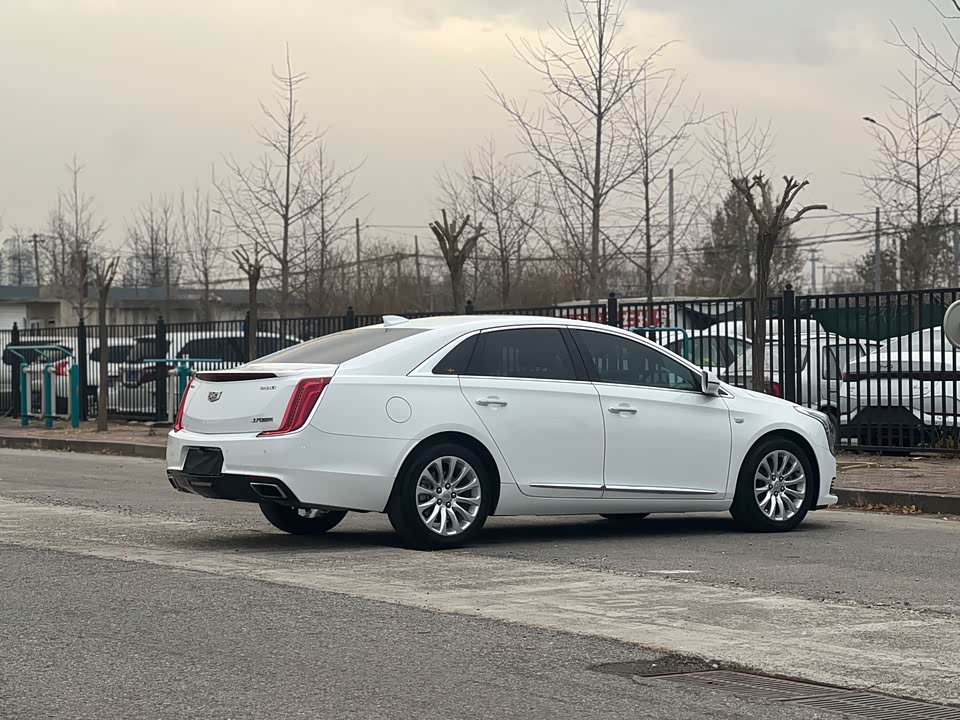 Cadillac XTS