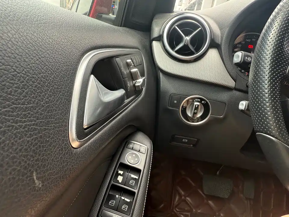 Mercedes-Benz Class B