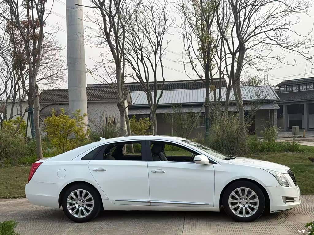 Cadillac XTS, 2016 9