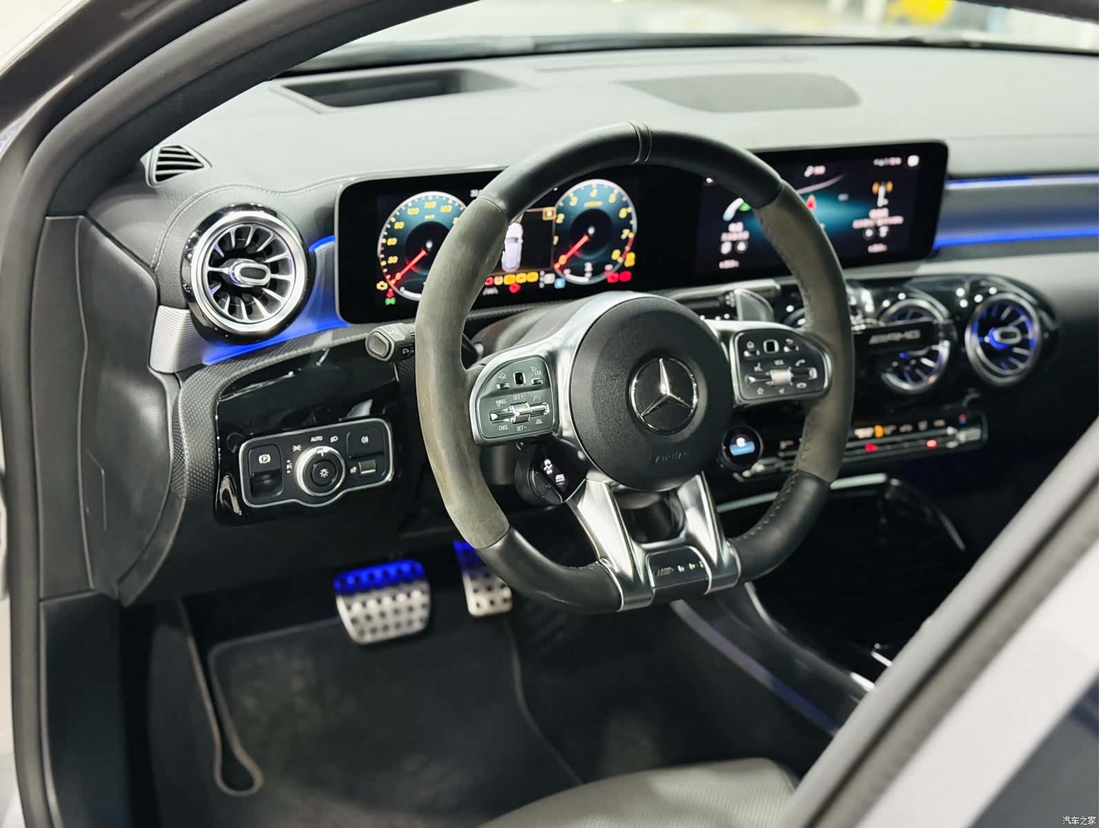 Mercedes-Benz A-Class, 2020 16