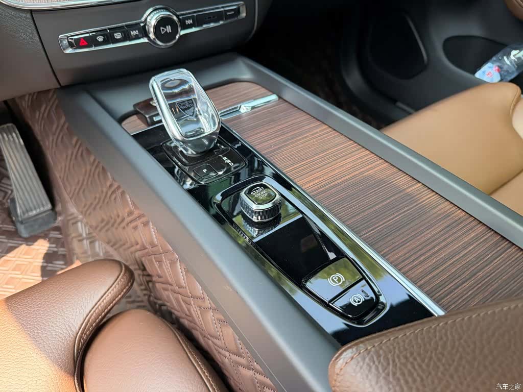 Volvo XC60, 2022 9