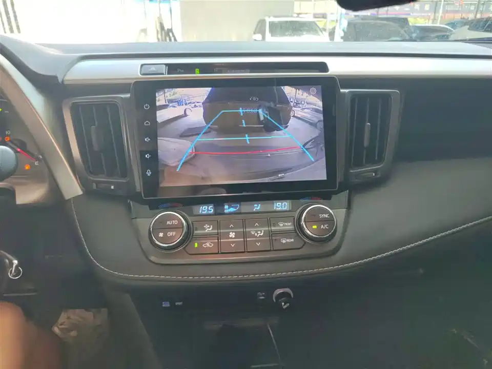 Toyota RAV4 Rongfang