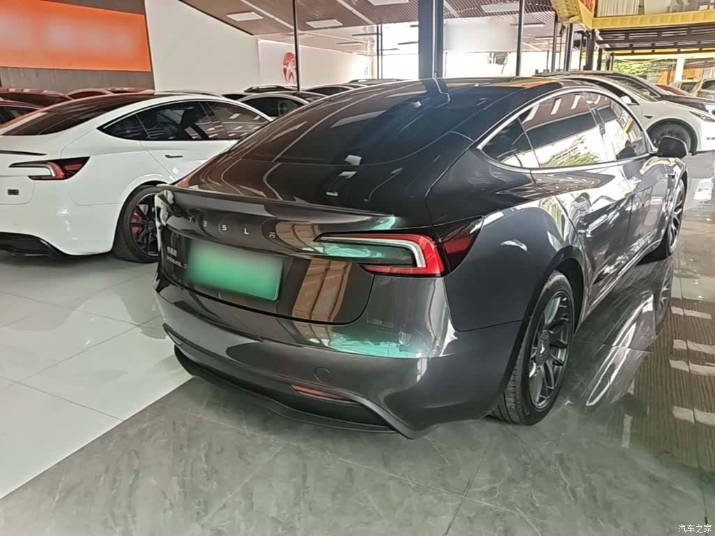 Tesla Model 3, 2024 7