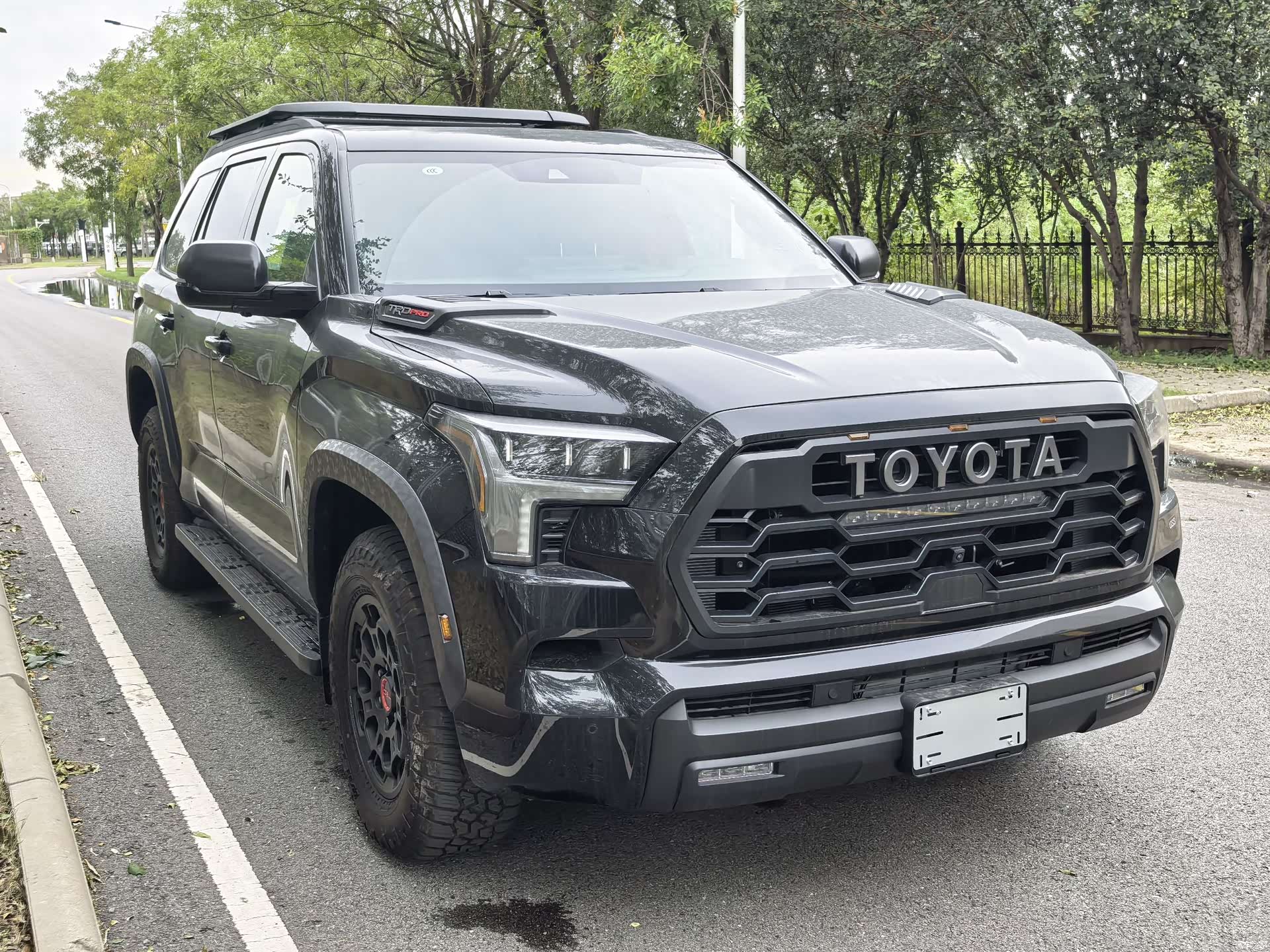 Toyota Sequoia, 2025 4