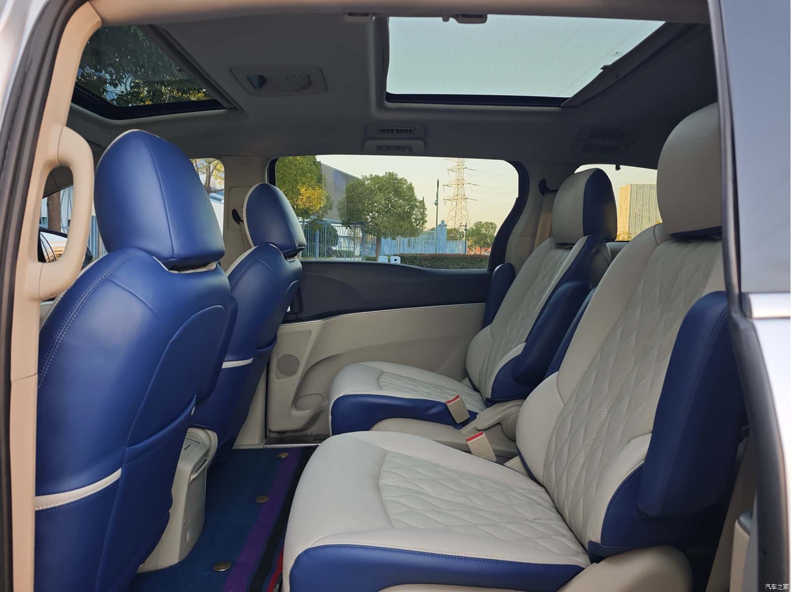 Buick GL8, 2014 9