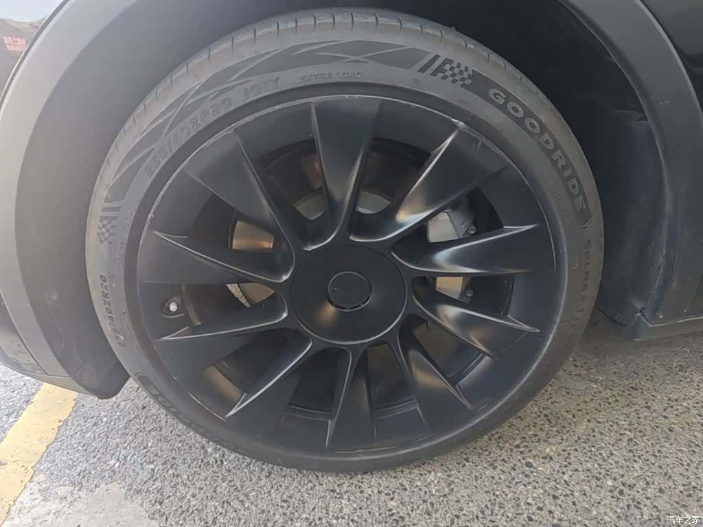 Tesla Model Y, 2021 23