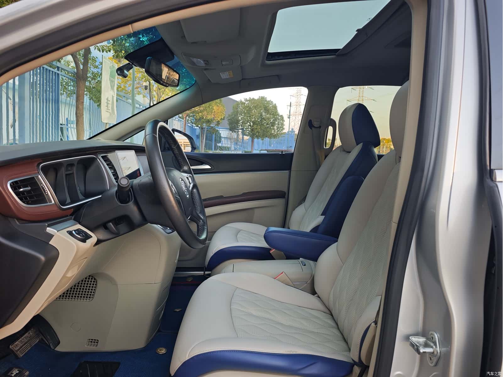 Buick GL8, 2014 11