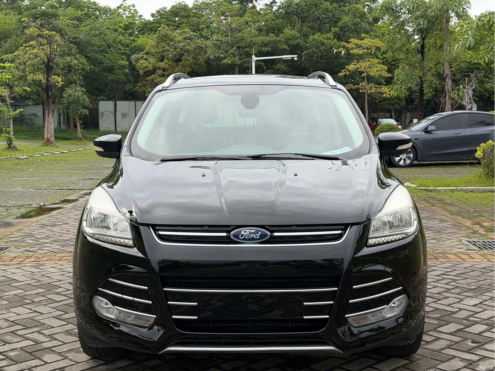 Ford Kuga, 2016 3