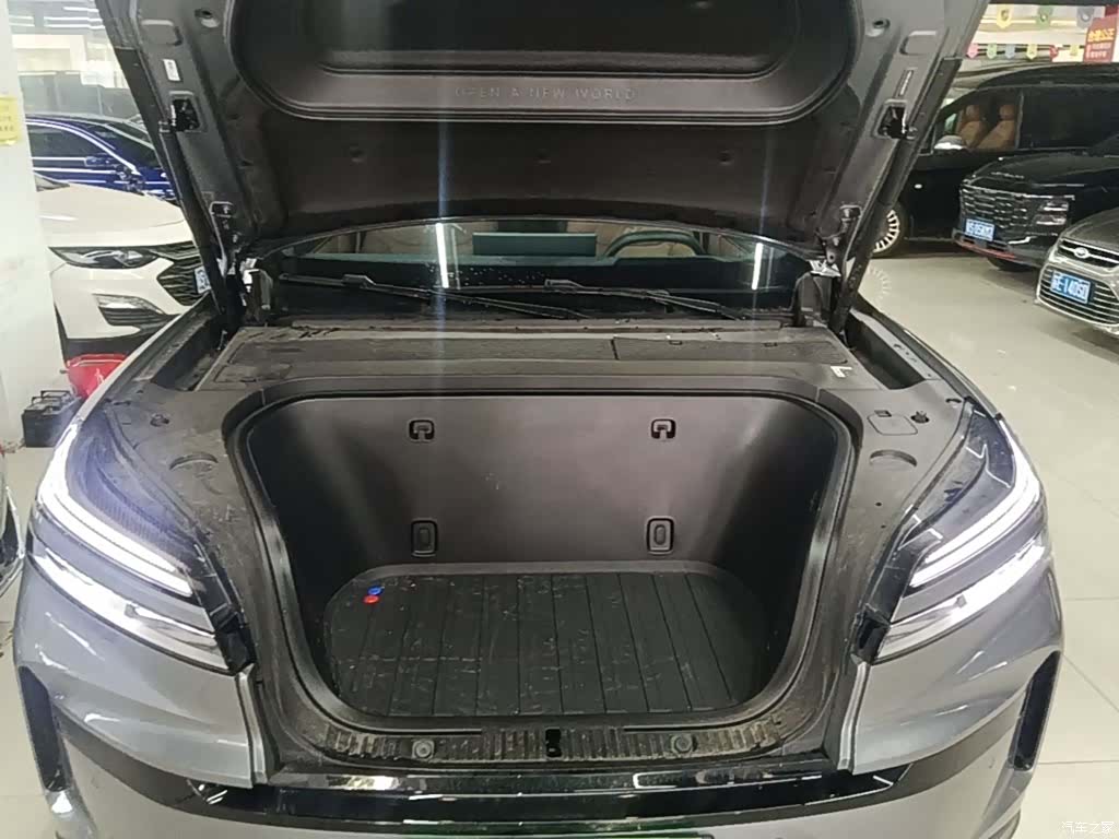 NIO L90, 2025 16