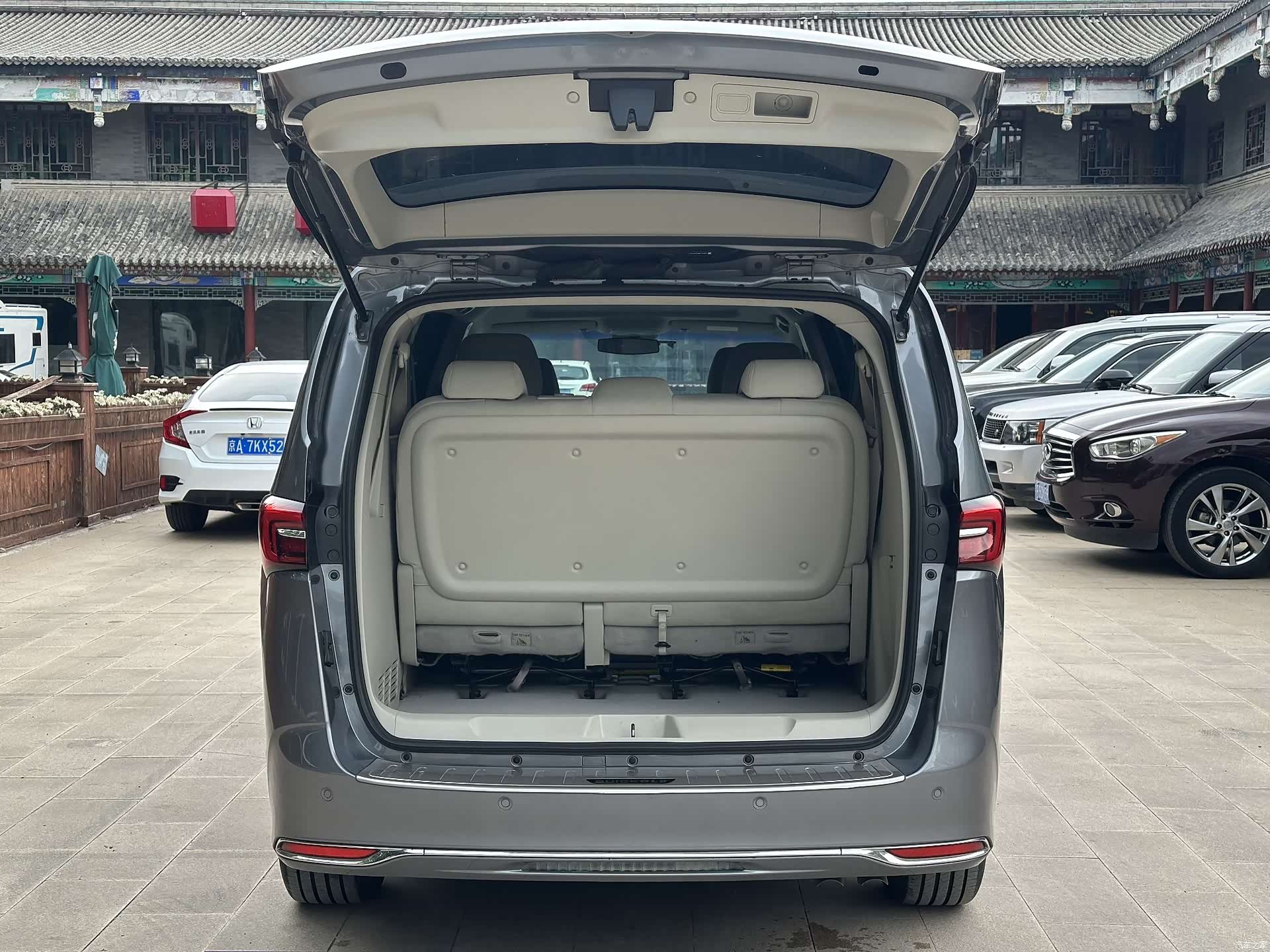 Buick GL8, 2022 31