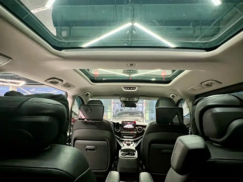 Mercedes-Benz V-class Mercedes-Benz V-class