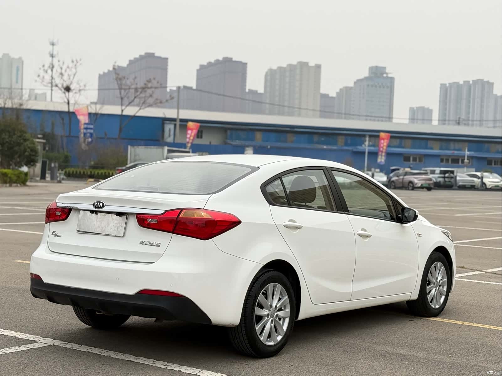 Kia K3, 2015 7