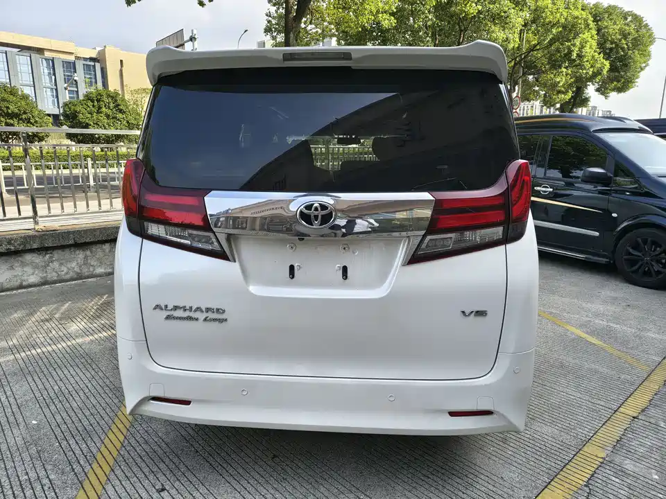Toyota Elfa Toyota Elfa