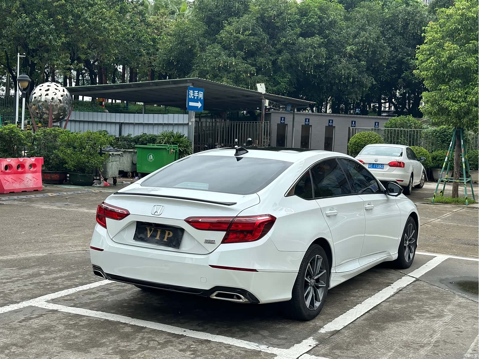 Honda Inspire, 2023 34