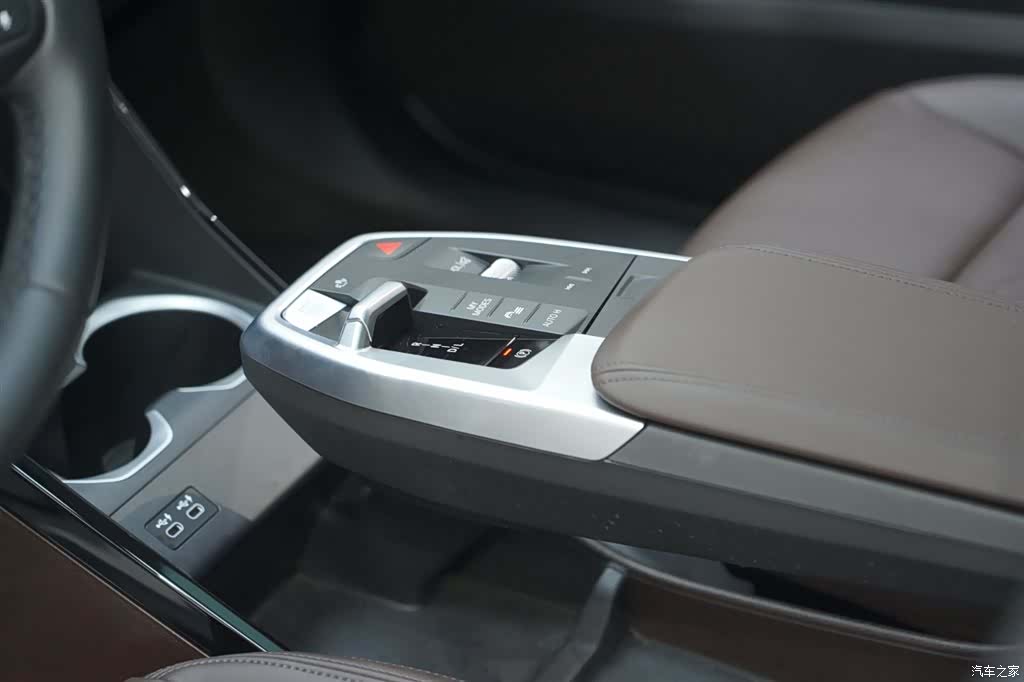 BMW X1, 2025 12