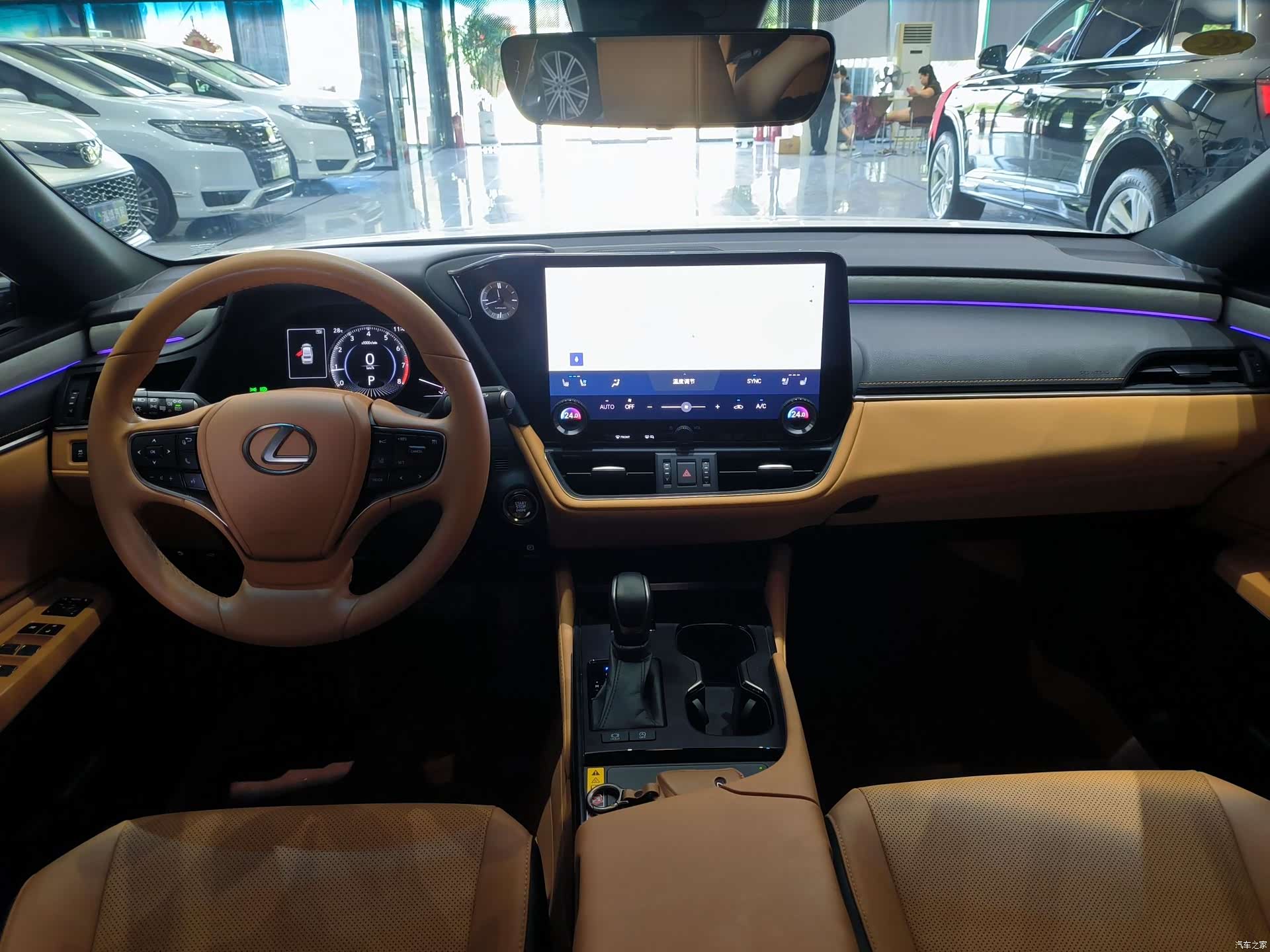 Lexus ES, 2025 все фото