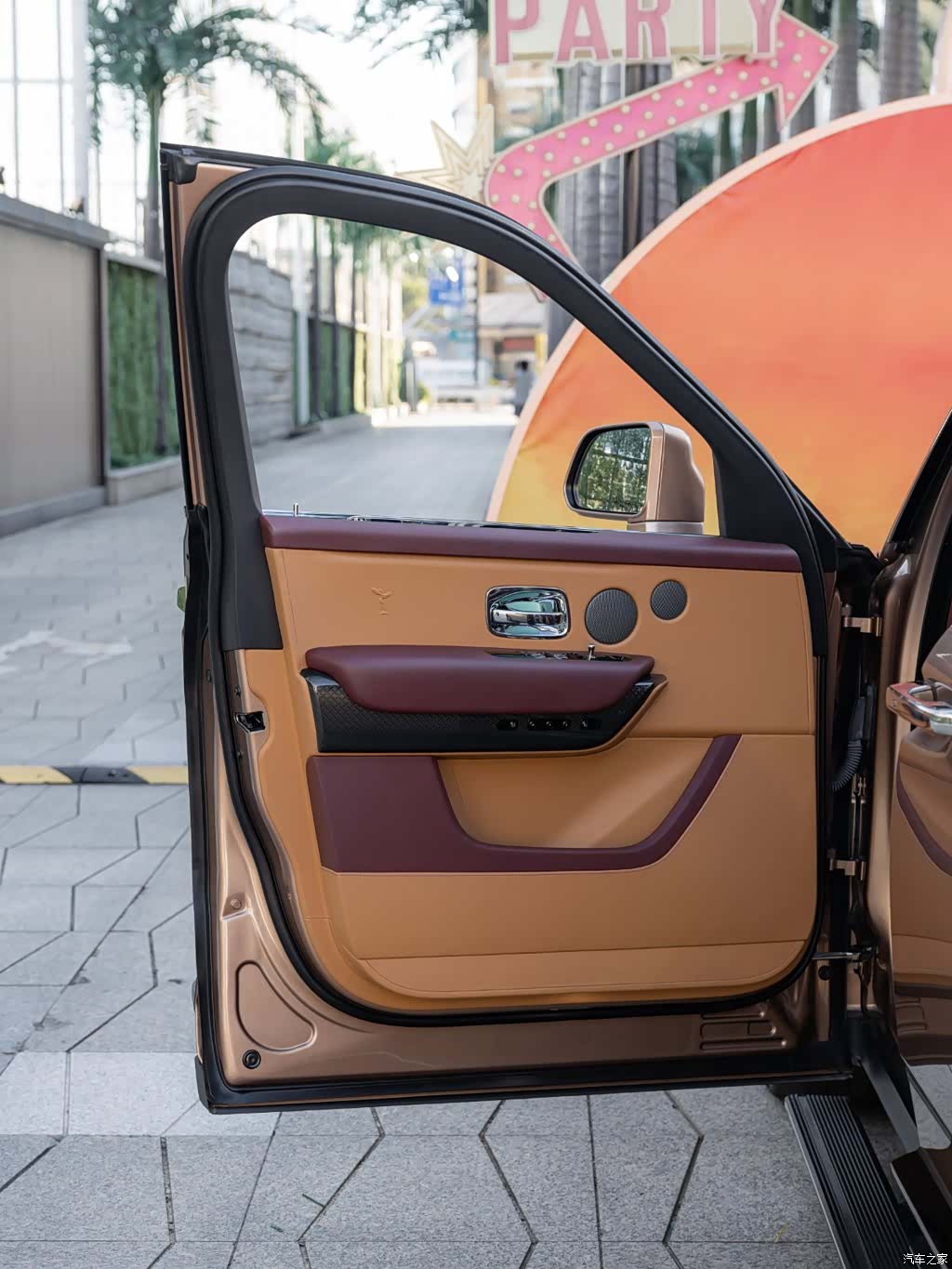 Rolls-Royce Cullinan, 2022 18