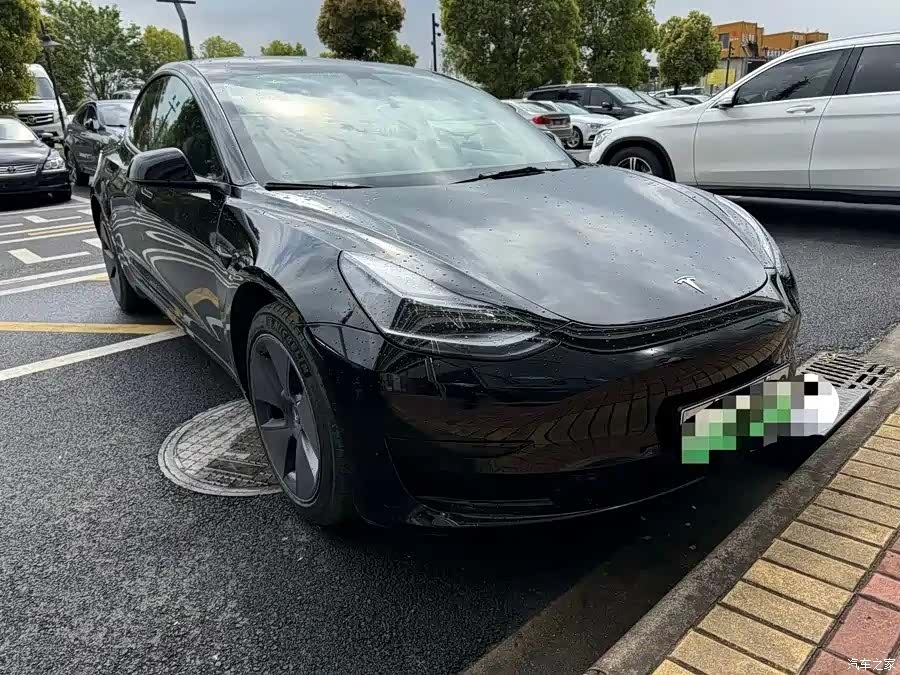 Tesla Model 3, 2023 3