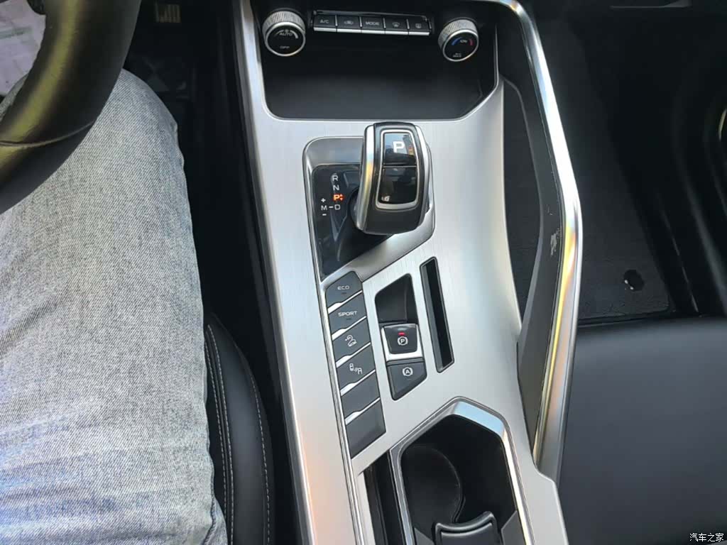 Geely Coolray, 2019 14