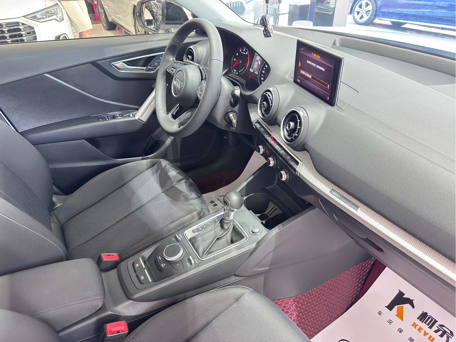 Audi Q2L, 2021 11