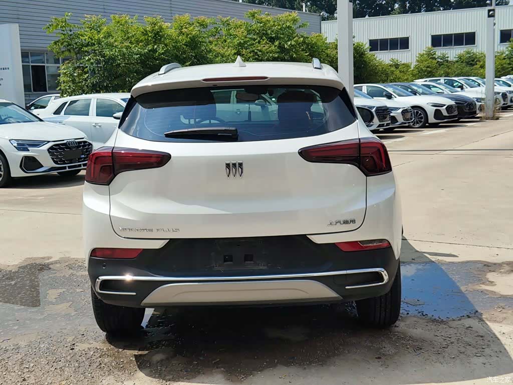 Buick Encore, 2023 6