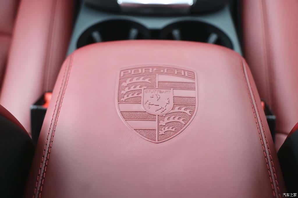 Porsche Macan, 2024 32