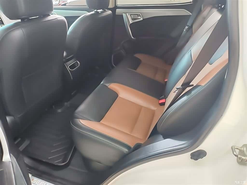 Geely X6, 2017 17