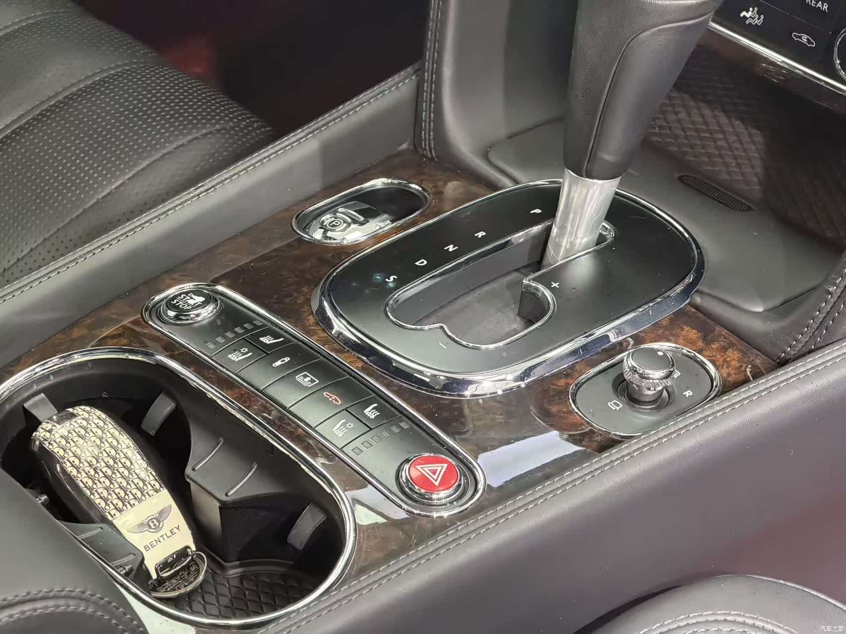 Bentley Flying Spur, 2017 10