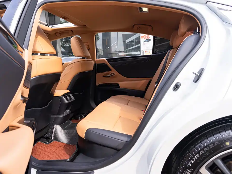 Lexus ES Lexus ES