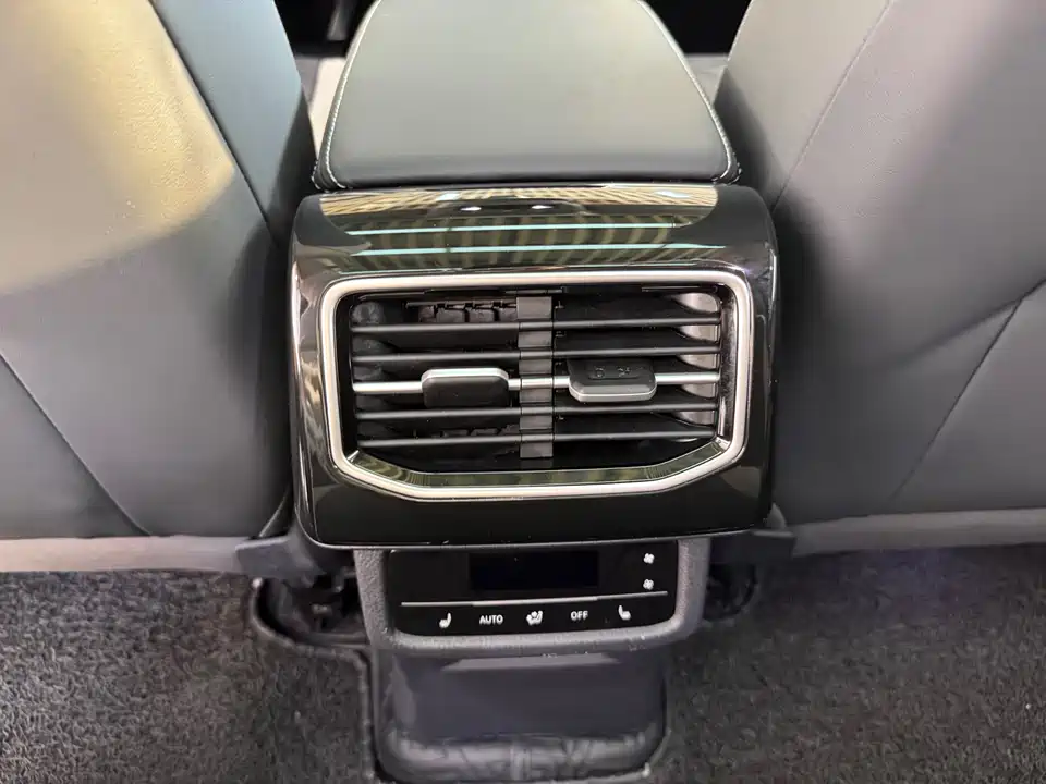 Volkswagen ID.6 CROZZ