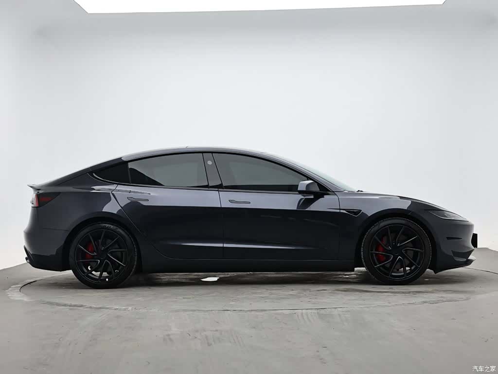 Tesla Model 3, 2025 все фото