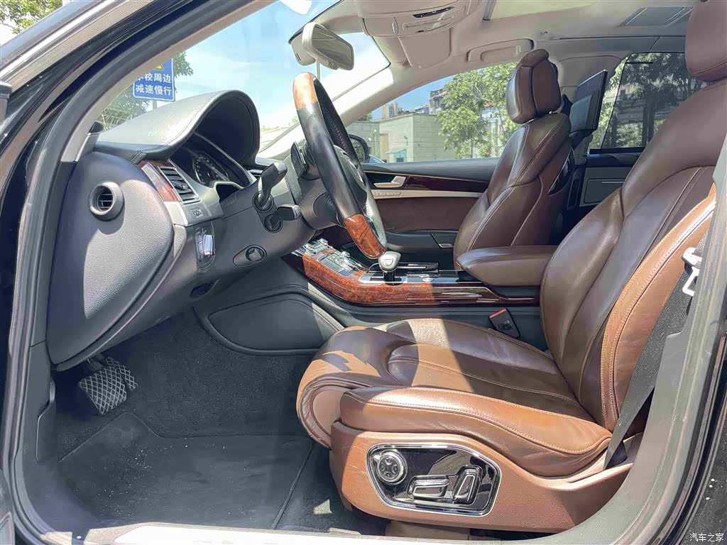 Audi A8L, 2014 4