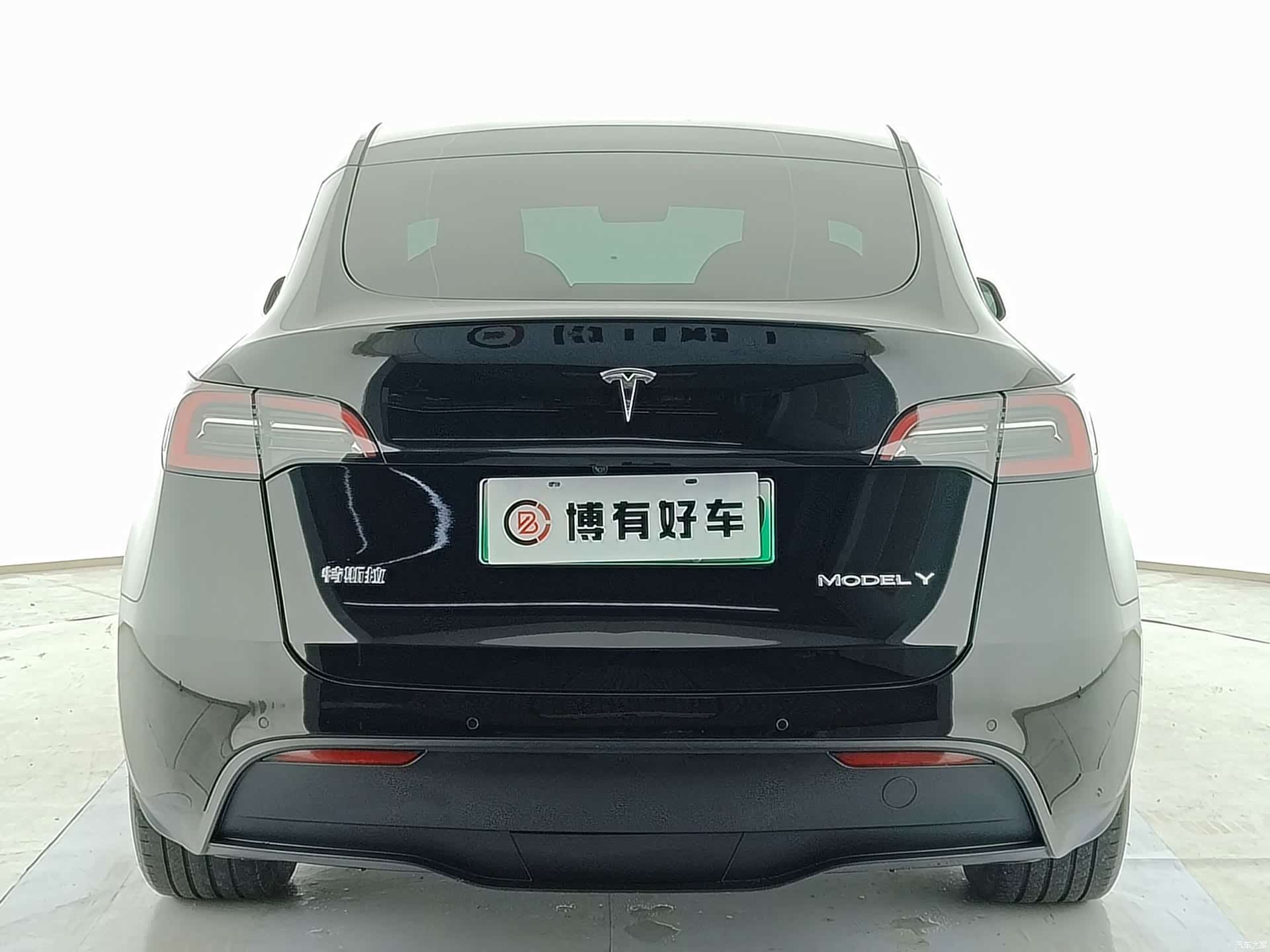 Tesla Model Y, 2023 4