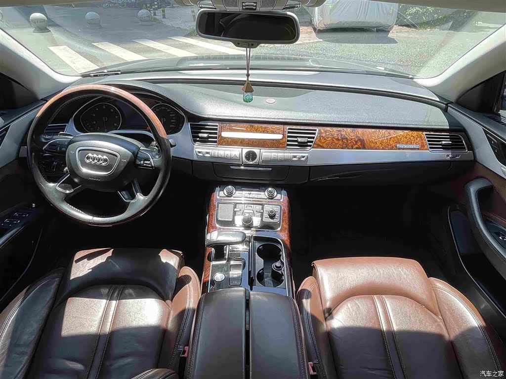Audi A8L, 2014 все фото