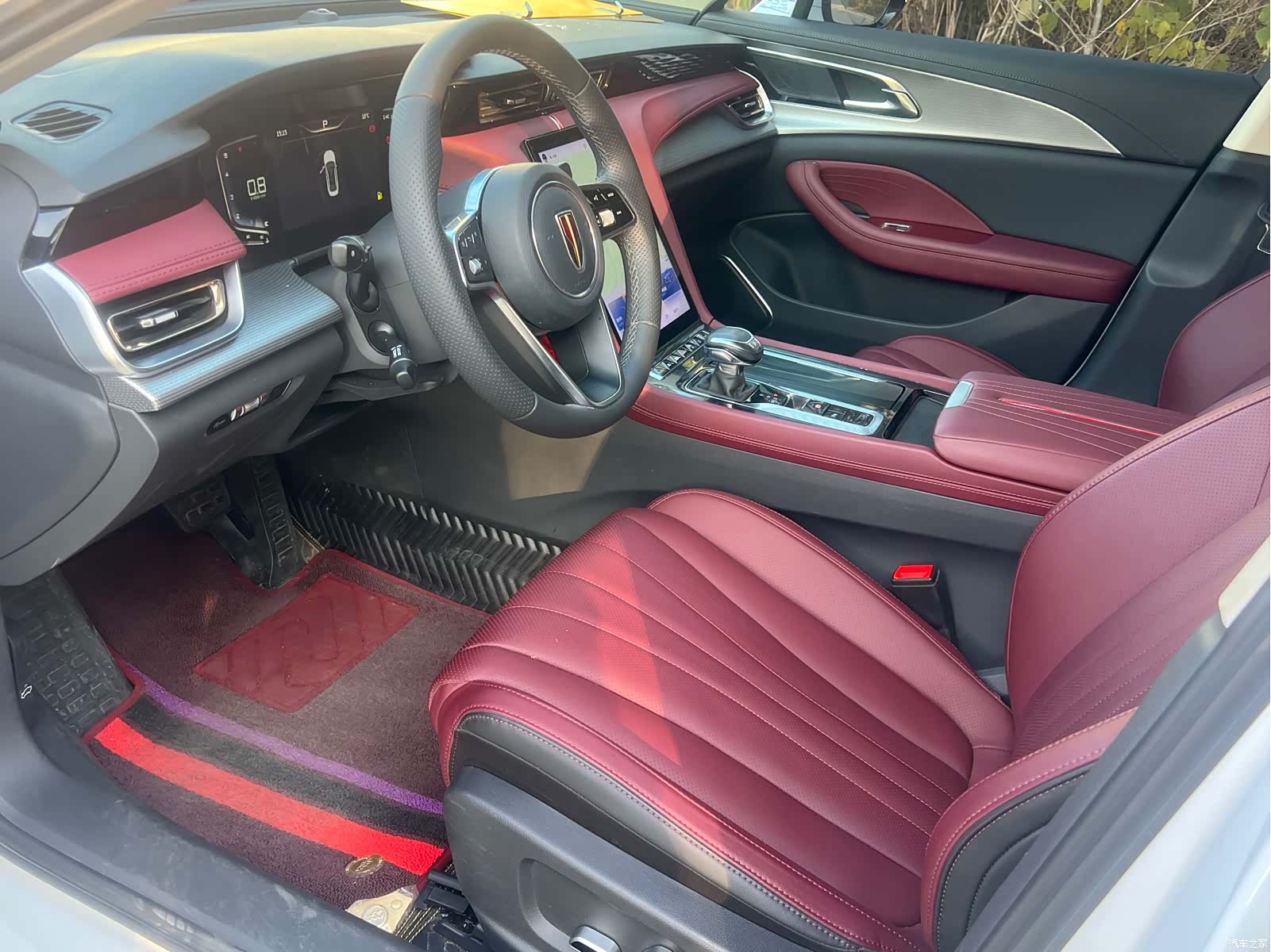 Hongqi H5, 2022 12