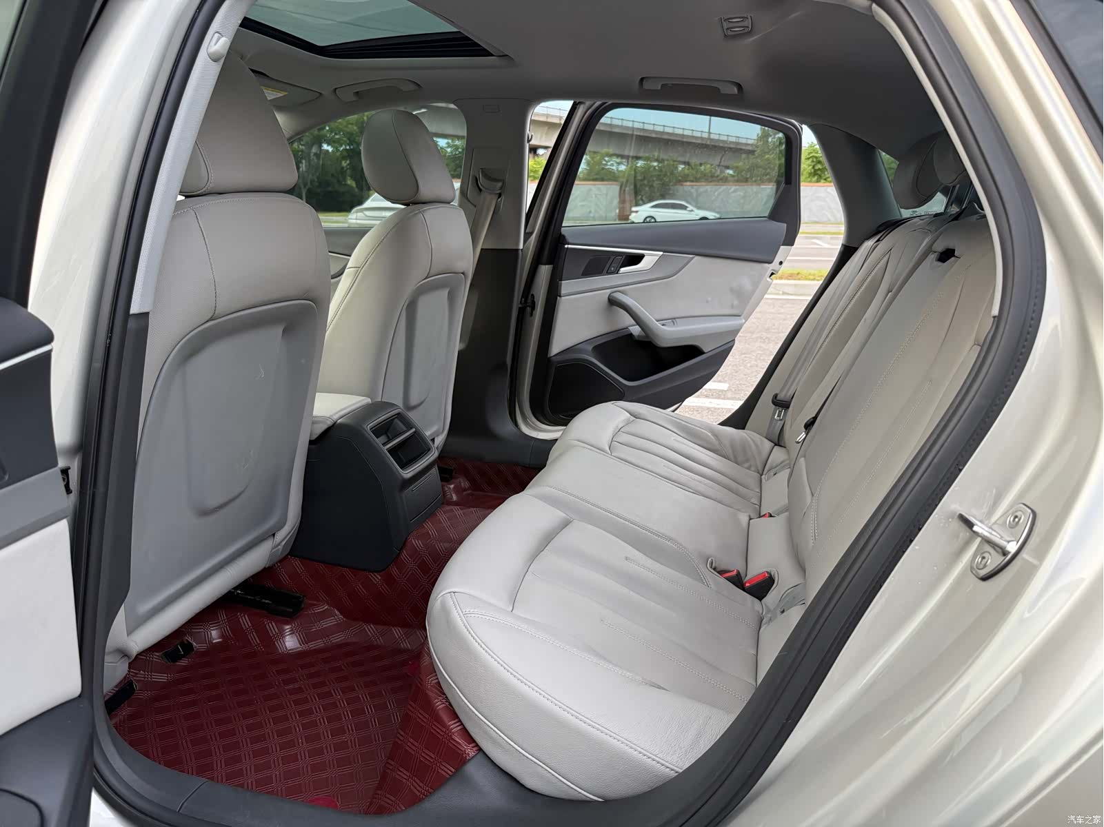Audi A4L, 2016 10