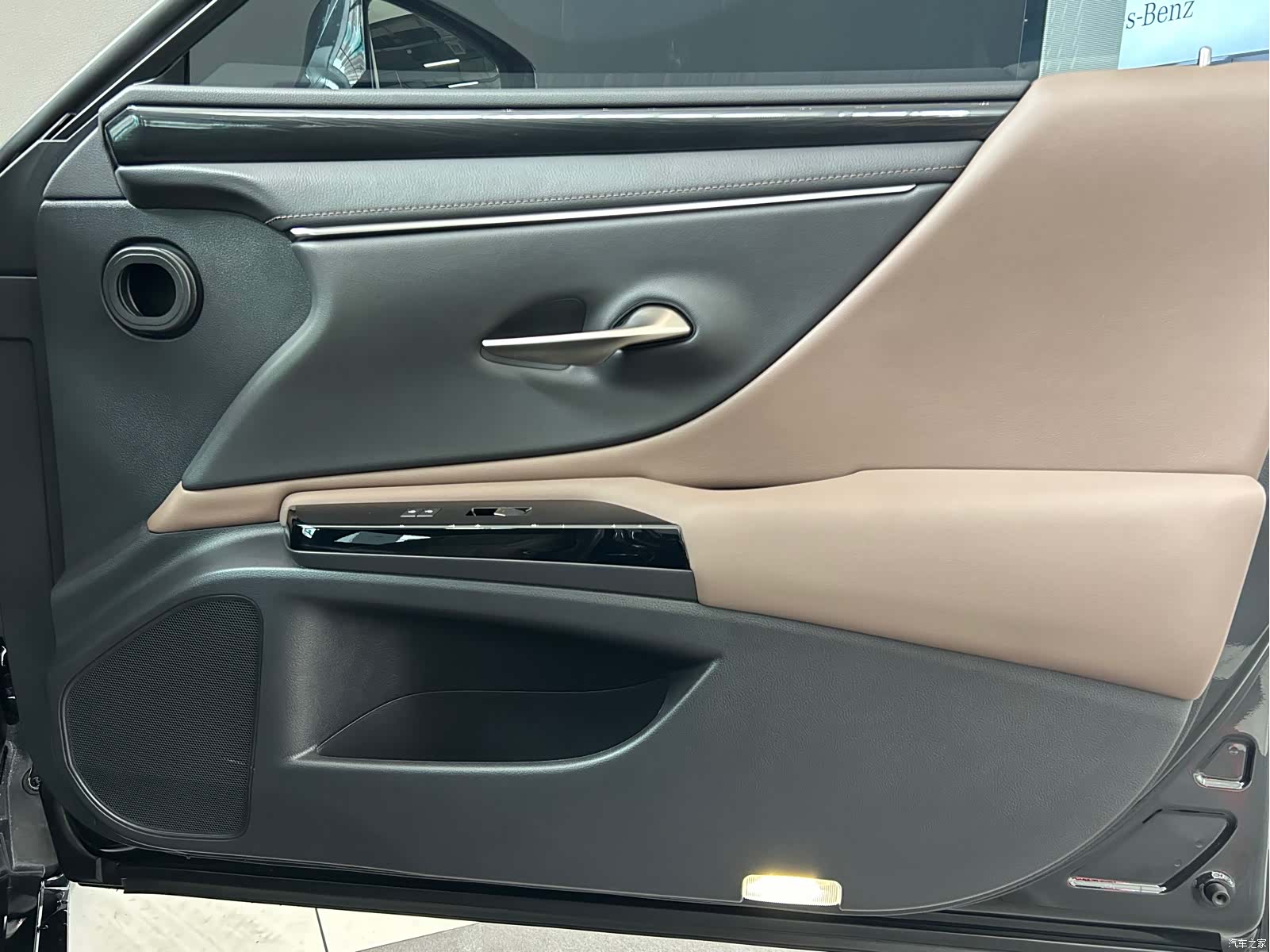 Lexus ES, 2022 26