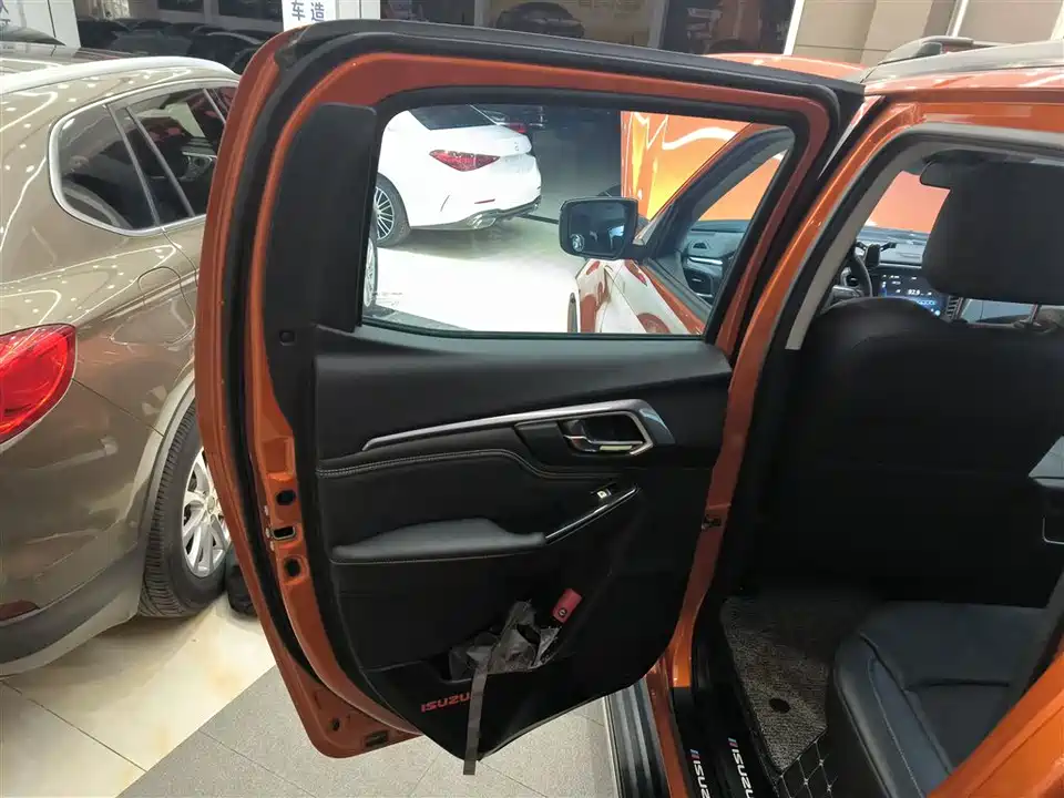Isuzu D-MAX Isuzu D-MAX