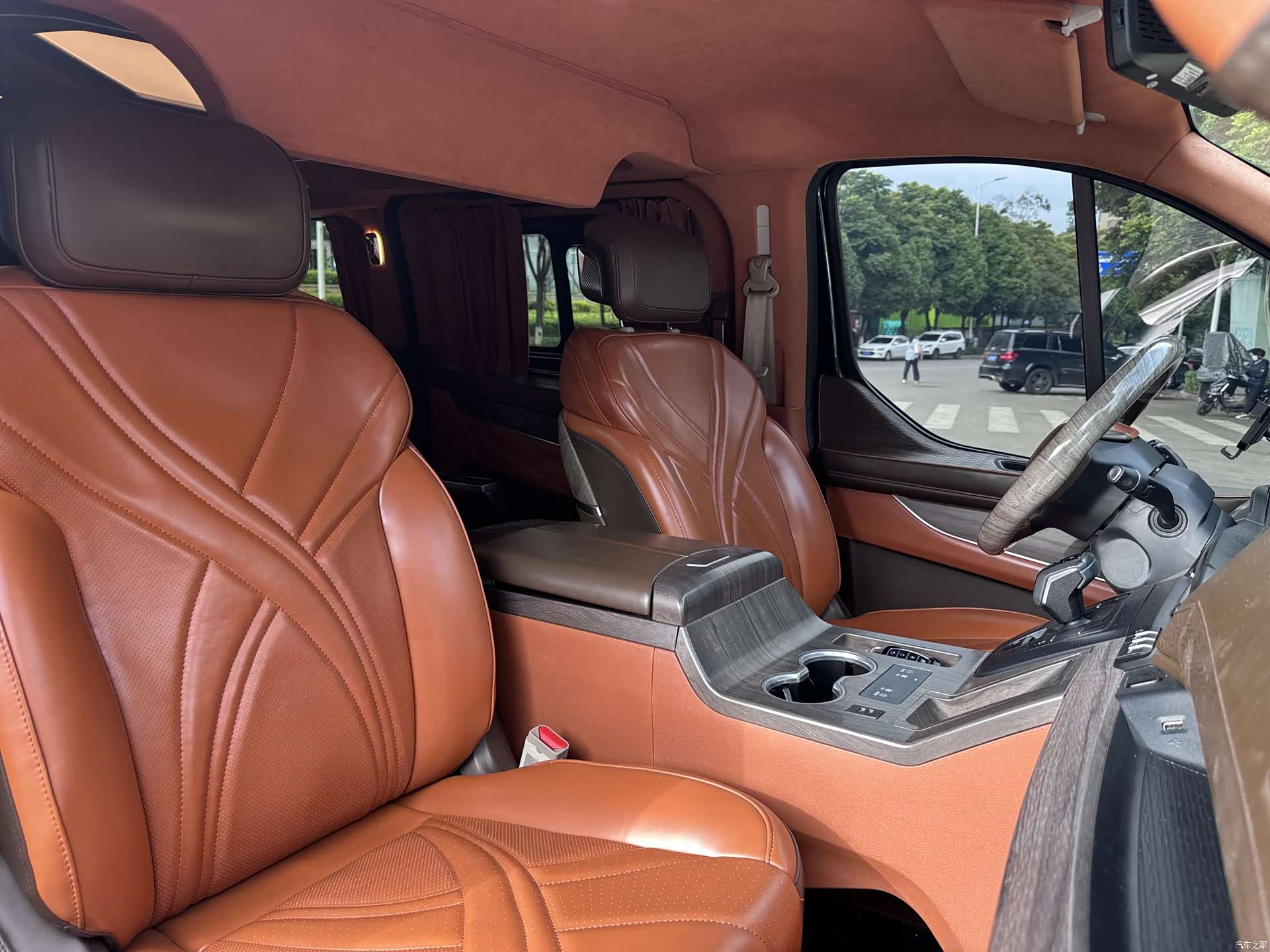 Ford Tourneo, 2023 14