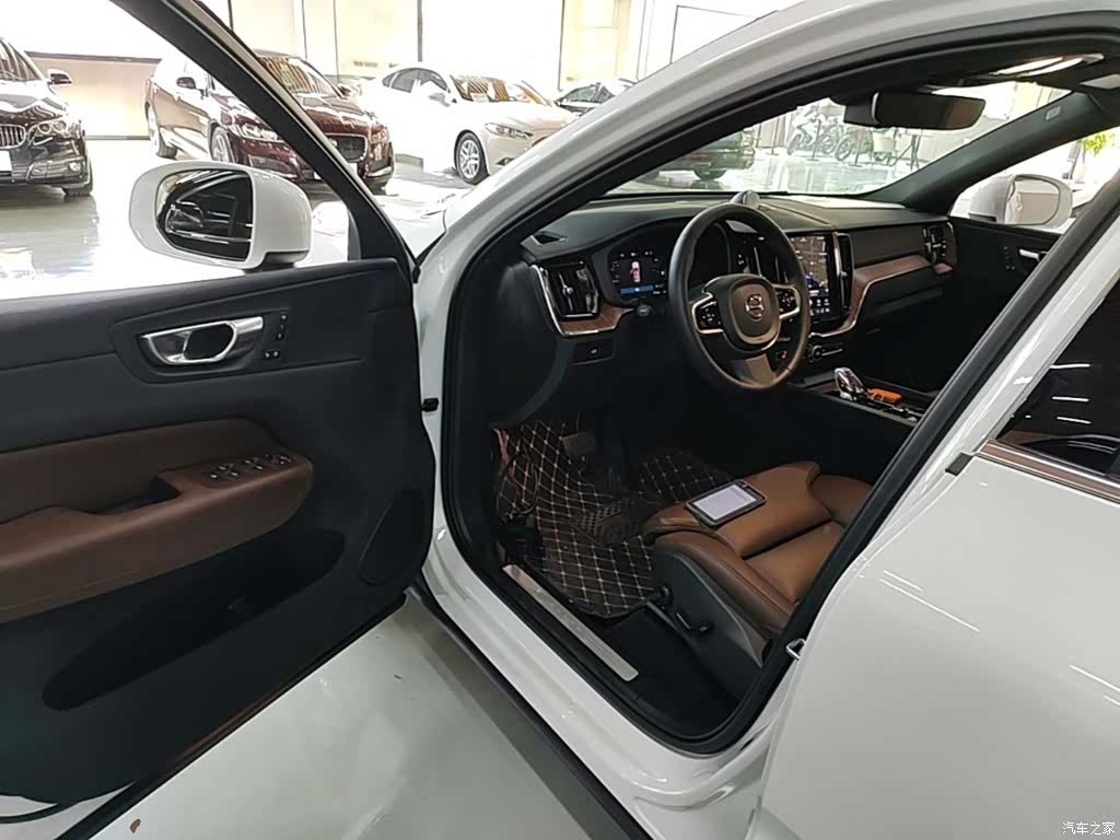 Volvo XC60, 2024 16