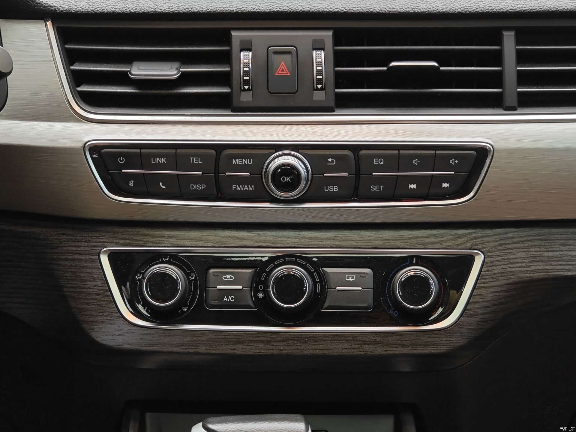 DongFeng X6, 2017 16