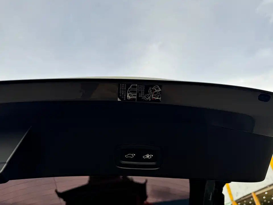 Lynk & Co 05