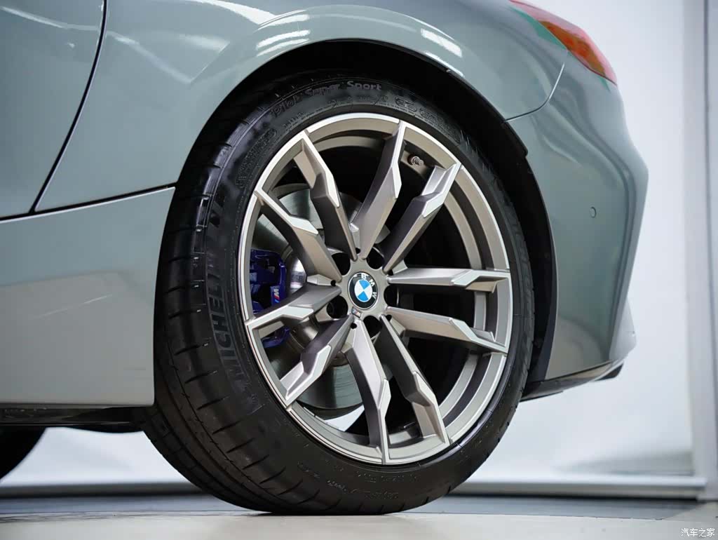 BMW Z4, 2024 23