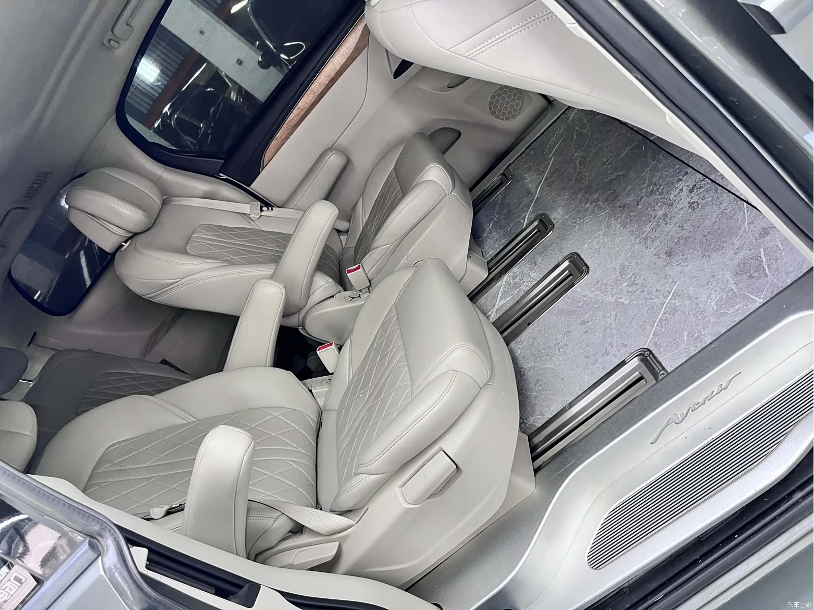 Buick GL8, 2019 11
