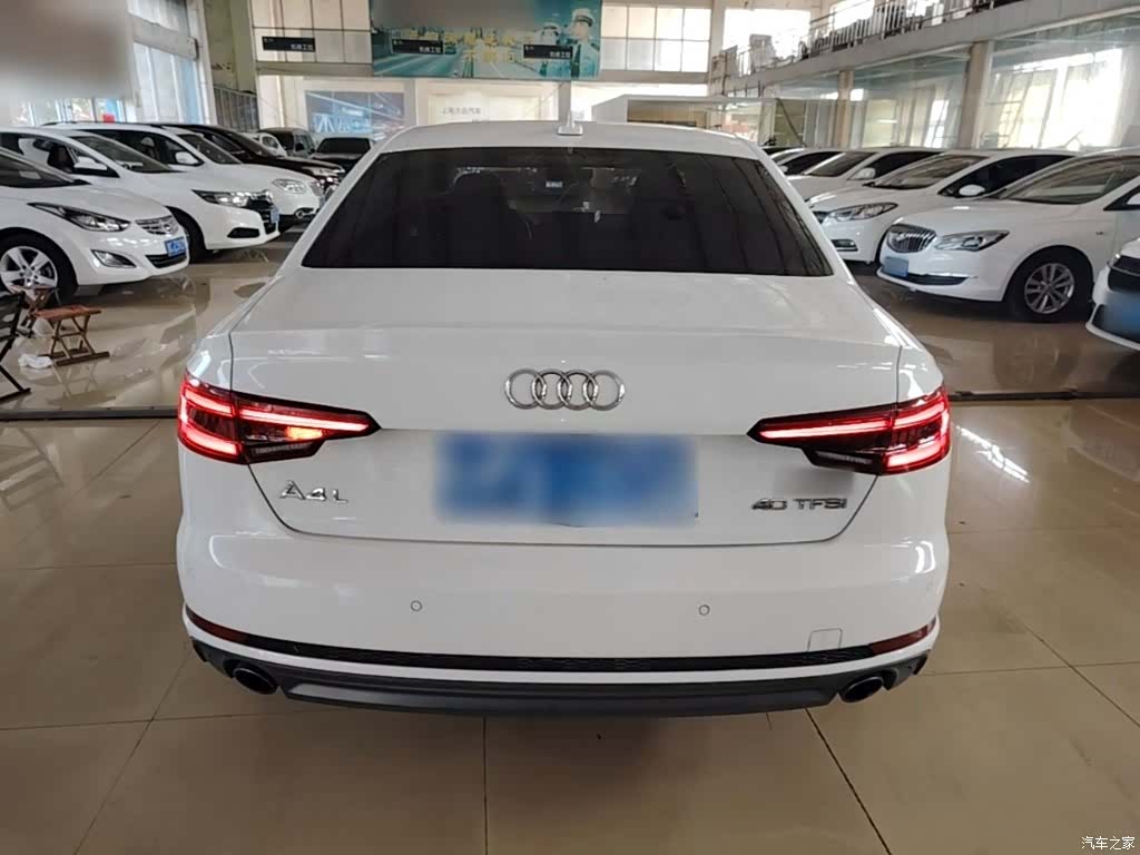 Audi A4L, 2018 6