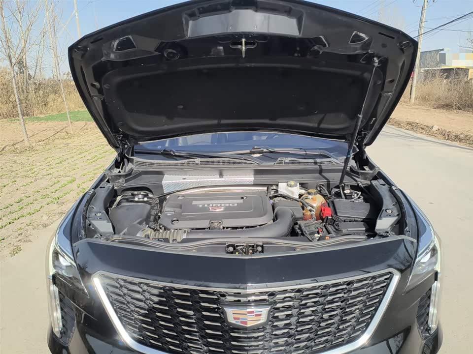 Cadillac XT4
